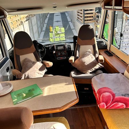 Terrain De Loisirs En Plein Centre De Lievin Camping Car Экстерьер фото