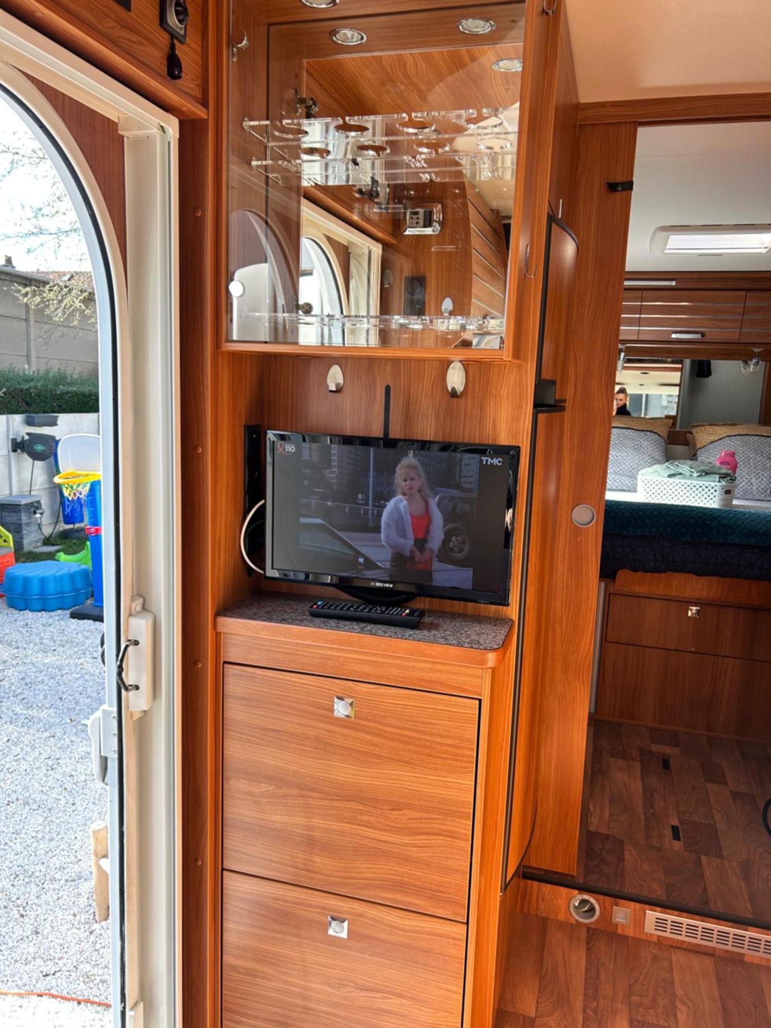 Terrain De Loisirs En Plein Centre De Lievin Camping Car Экстерьер фото